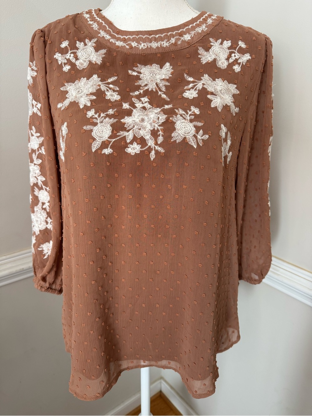 Polagram Terracotta Brown Embroidered Swiss Dot Blouse Size M NWT
